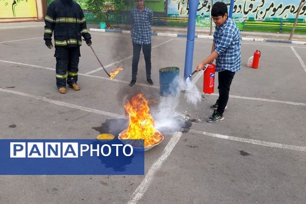 مانور زلزله و ایمنی در مدارس شهرستان ورامین 