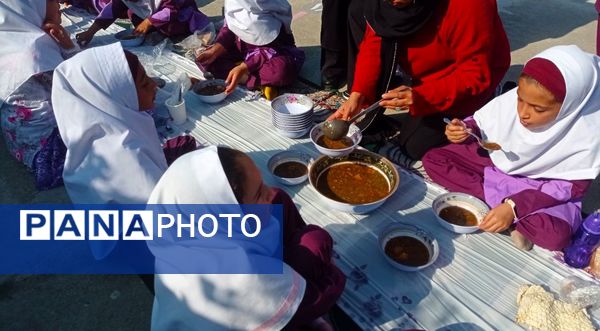 جشن هفته مازندران در دبستان نرجس خاتون گلوگاه 