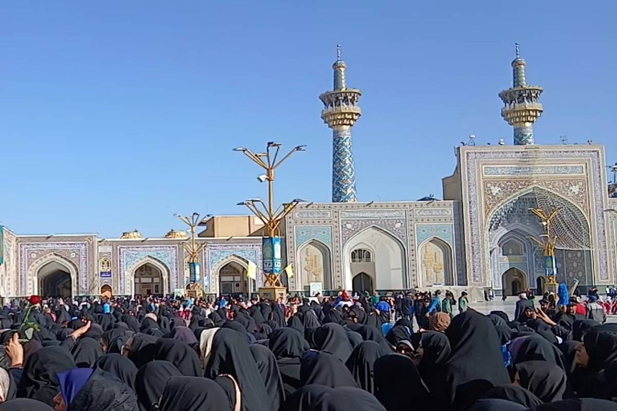 پاسداشت روز معلم در کنار امام مهربانیها