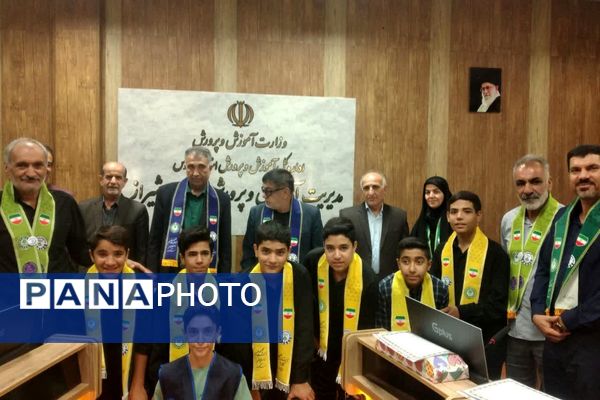 نشست صمیمی مدیر و معاون پرورشی ناحیه 4 شیراز با مربیان، پیشتازان و خبرنگاران پانا