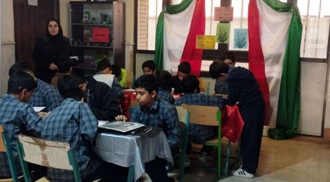 جشنواره فرهنگی و هنری «امید فردا» در مدرسه ایمان ورامین