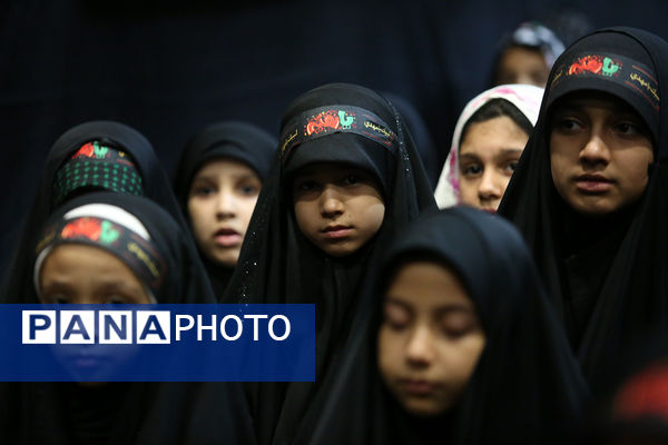 عزاداری کودکان هیات «زیر گنبد طلا» برای دختر سه ساله امام حسین(ع)