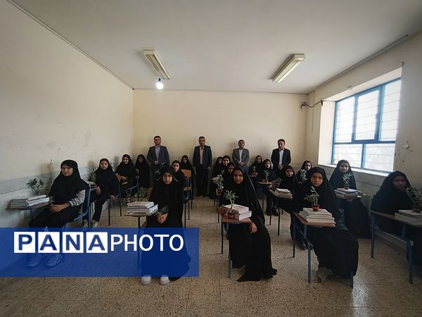 جشن جوانه‌ها آغازی نو برای دانش‌آموزان 