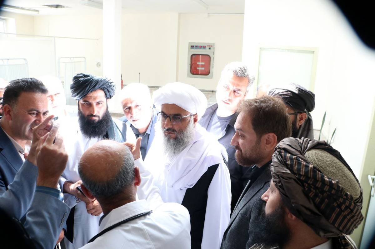 بازدید والی هرات از اردوگاه ساماندهی اتباع افغانستانی در سفید سنگ فریمان