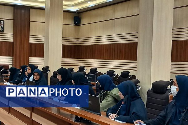 انتخابات شورای دانش آموزی منطقه‌ای با حضور معاون پرورشی و تربیت بدنی ناحیه دو شهرری 