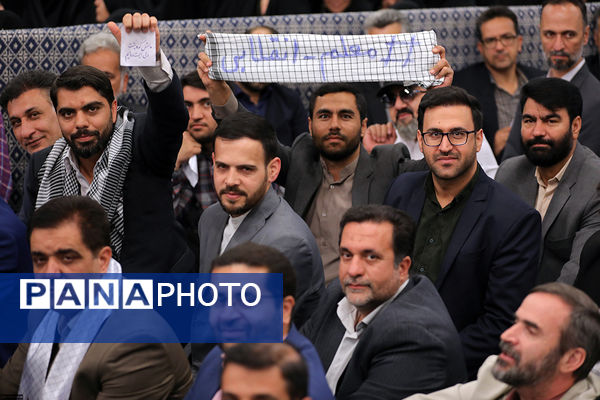 دیدار جمعی از معلمان و فرهنگیان با رهبر معظم انقلاب