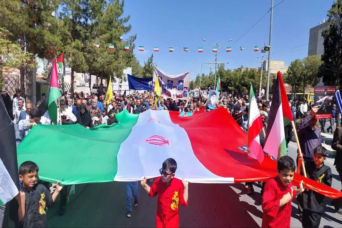 راهپیمایی روز قدس با حضور کودکان و نوجوانان در بیرجند برگزار شد/ فیلم