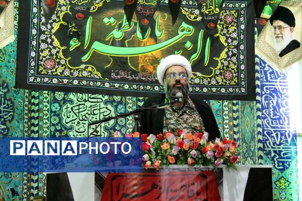 تجلی پیوند مدرسه و مسجد در خاتم