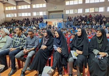 جشن دهه کرامت در آموزش و پرورش ناحیه۴ اصفهان
