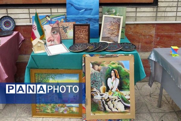 مراسم هفته پژوهش در دبیرستان بانو عفت آهنگری شهرری