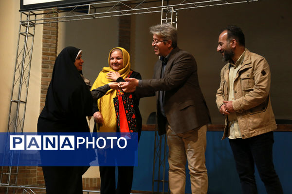 جشن روز دختر برای بانوان اهل رسانه
