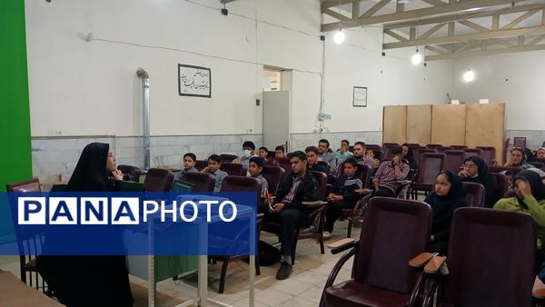 برگزاری دوره‌ کارگاهی خبرنگاری پانا ویژه‌ دانش‌آموزان شهرستان تفرش