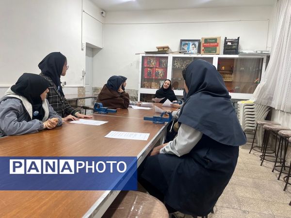 جلسه سفیران سلامت دبیرستان مطهره ناحیه ۶ مشهد مقدس