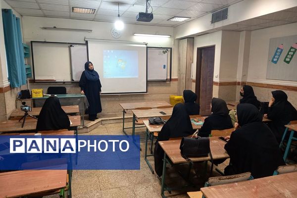 برگزاری کارگاه توانمندسازی نیروی انسانی ویژه نومعلمان در دبستان علی اکبر طالبی ناحیه یک شهرری