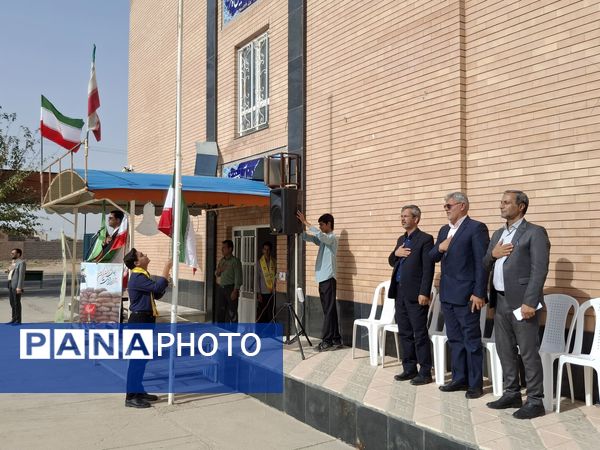 آیین نواختن زنگ شکوفه ها و جوانه ها در شهرستان خلیل‌آباد 