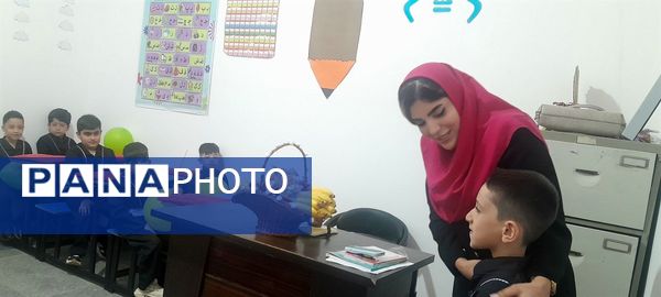 جشن شکوفهها در مدرسه نسل روشن ناحیه 2 کرج