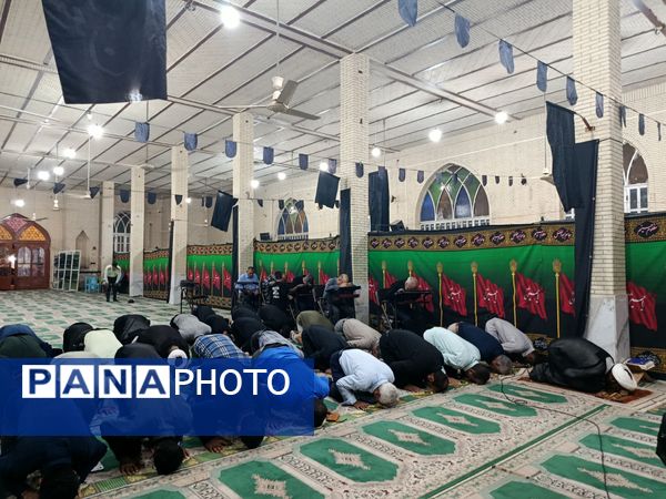 سوگ خورشید خراسان در حاجی‌آباد عزاداری شهادت امام رضا(ع)