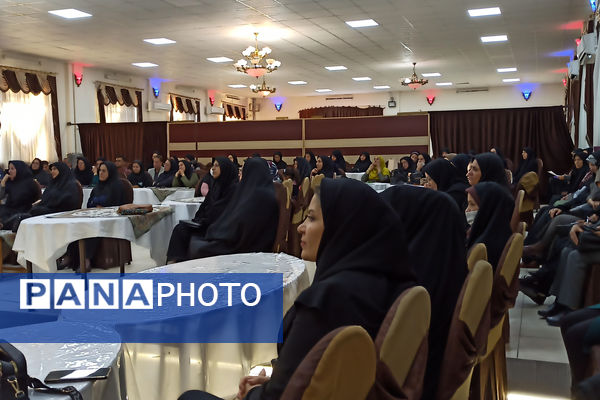 همایش بهداشت روان در اردوگاه میثاق شهرستان آباده 