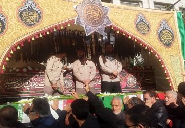 تشییع آلاله های خونین در شهر شهید پرور شیراز