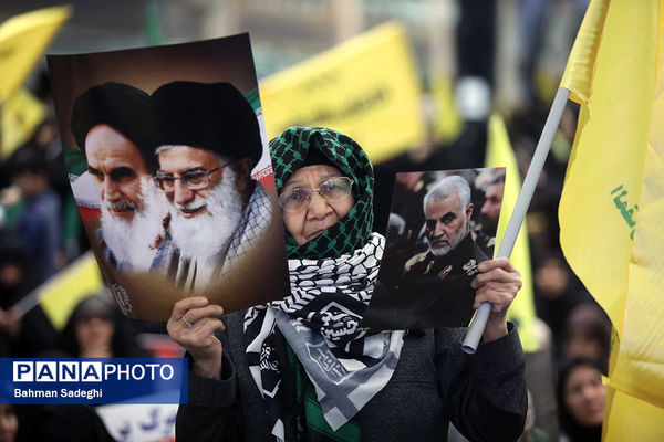 مراسم گرامیداشت شهید سیدحسن نصرالله همزمان با تشییع شهدا در لبنان - تهران