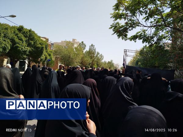 حماسه جاماندگان اربعین در محلات و نیم‌ور؛ تصاویری از عشق و ارادت