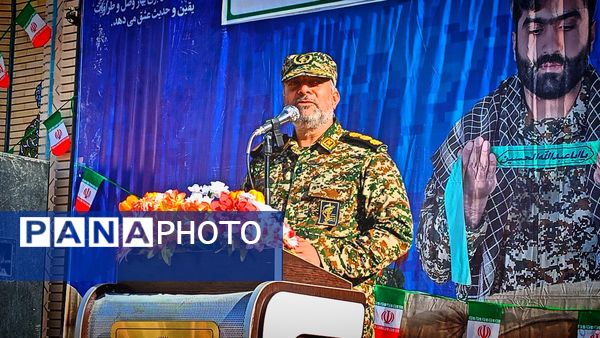 نمایش اقتدار بسیج با حضور مسئولین کشوری