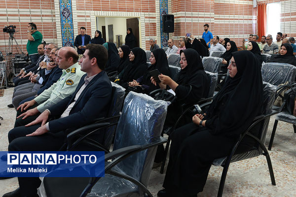 ارسال همزمان تجهیزات مدارس و هنرستان های استان تهران 