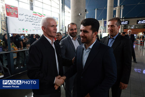 بازگشت کاروان ورزشی تیم‌های ملی دانش‌آموزی ایران از مسابقات ژیمنازیاد جهانی ۲۰۲۴ بحرین