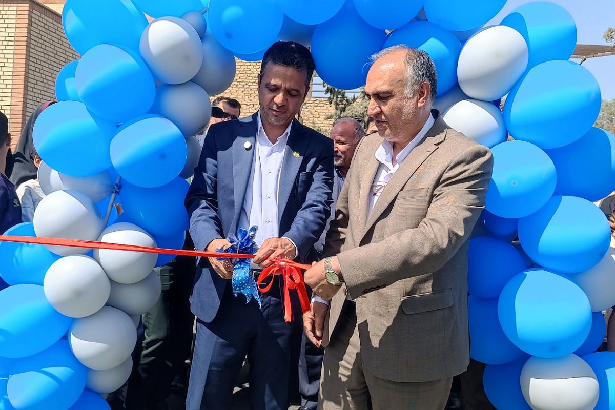 آیین افتتاحیه زمین چمن ورزشی در قالب طرح «شهید سردار سلیمانی» در شهرستان قدس