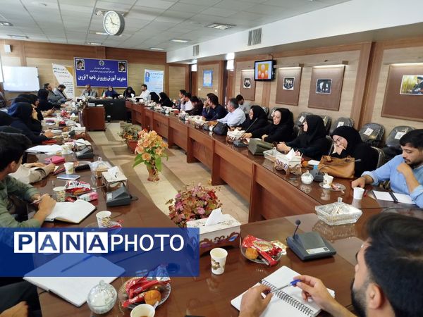 سومین کارگاه توانمند سازی مشاوران منتخب استان قزوین 