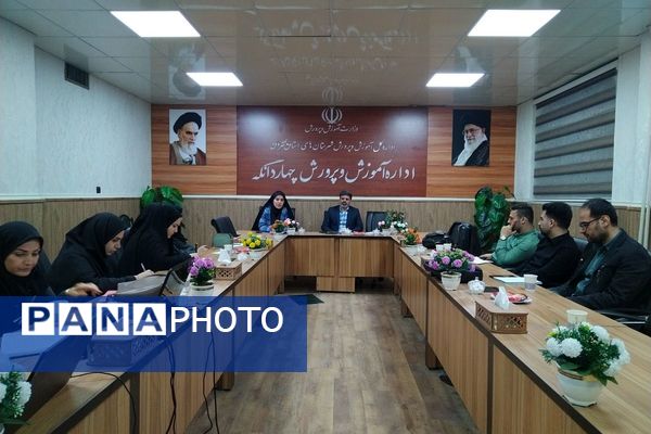 برگزاری جلسه ضمن خدمت ویژه مشاوران با موضوع هدایت تحصیلی