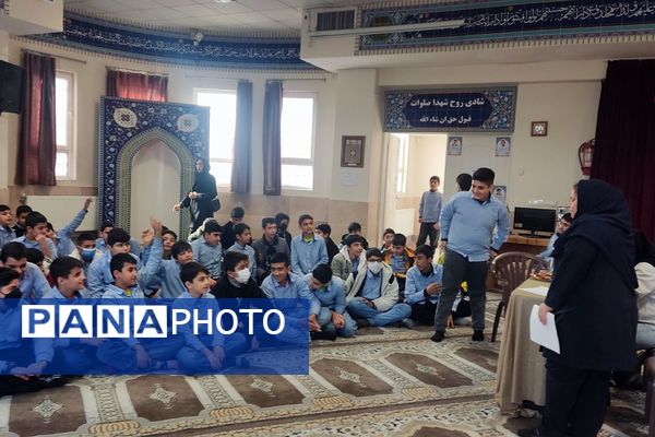 معاینات پزشکی دانش‌آموزان مدرسه انصارالمهدی قرچک