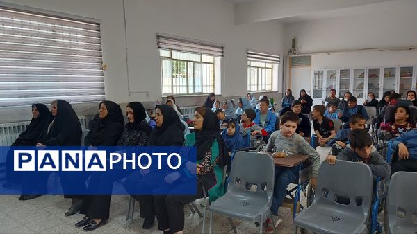 زیارت عاشورا در دبستان کوشا مشهد
