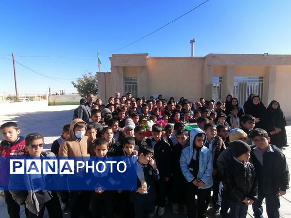 شهید گمنام، میهمان ویژه مدارس شهرستان خاتم شد