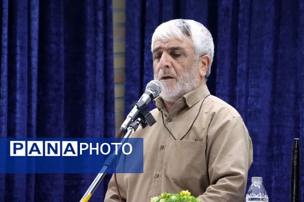 آیین وحدت‌بخش نماز عبادی سیاسی جمعه در مصلی امام خمینی(ره) ماهدشت 