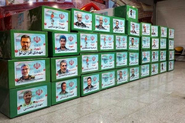 جامعه ورزش کنار ملت در تشییع شهدای اقتدار تاریخ‌سازی می‌کند
