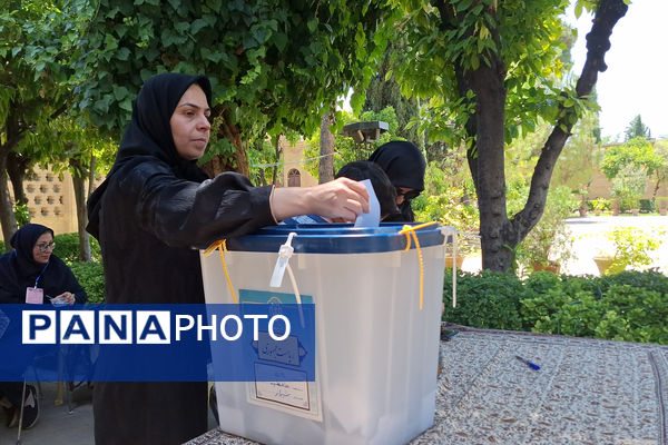 چهاردهمین انتخابات ریاست‌جمهوری در شیراز