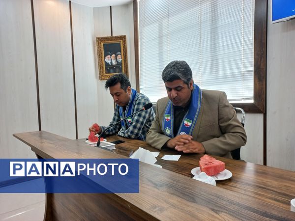 نشست صمیمی دانش‌آموز خبرنگاران پانا ناحیه 3 مشهد با مدیر سازمان دانش آموزی خراسان رضوی