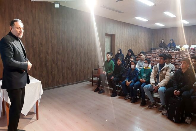 قدرت تحلیل دانش‌آموزان با اصول اخلاق‌حرفه‌ای در رسانه از مهم ترین اهداف کلاس‌های آموزشی پانا است 