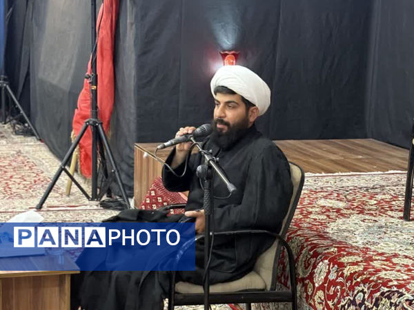 جوانان کاشمری پرچم عزای حسینی را برافراشتند