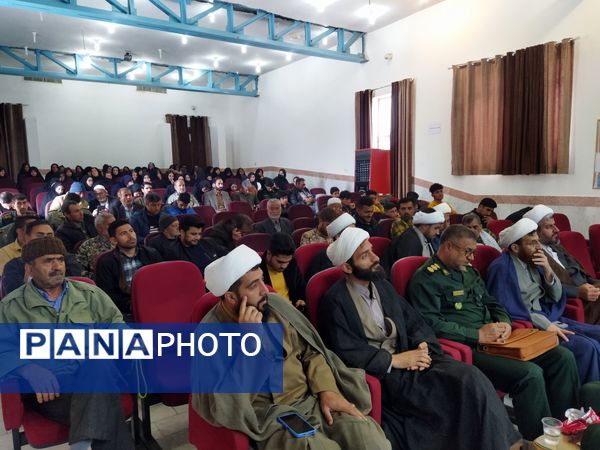 برگزاری همایش عقیدتی، سیاسی در کانون شهید رجائی شهر راز 