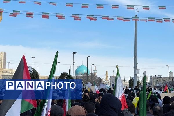 حضور پرشور کودکان در راهپیمایی ۲۲ بهمن