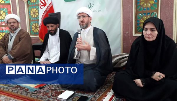  مراسم معنوی اعتکاف و تجلیل از پدران شهید در الشتر و فیروزآباد