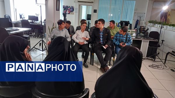 حضور دانش‌آموز خبرنگاران پانا شهرستان‌های تهران در مناظره و نشست انتخاباتی ر‌أی‌اولی‌ها