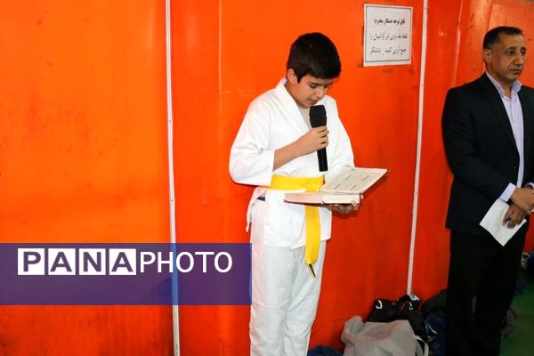 ویژه‌ برنامه گرامیداشت هفته تربیت‌بدنی در دبستان شاهد فرخی مرند