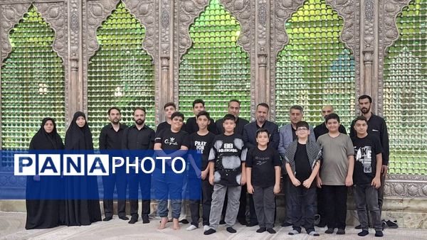 فرهنگیان منطقه ۱۴ تهران، به سرداران شهید جنگ ۱۲ روزه ادای احترام کردند