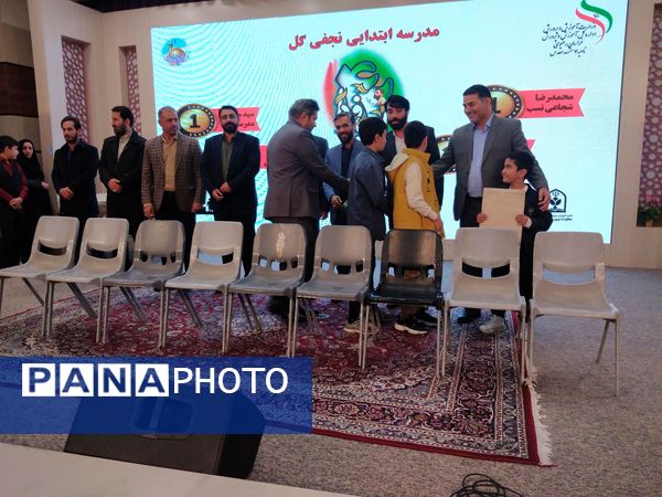 اختتامیه چهل و دومین دوره مسابقات فرهنگی هنری دانش‌آموزان ناحیه 7 مشهد