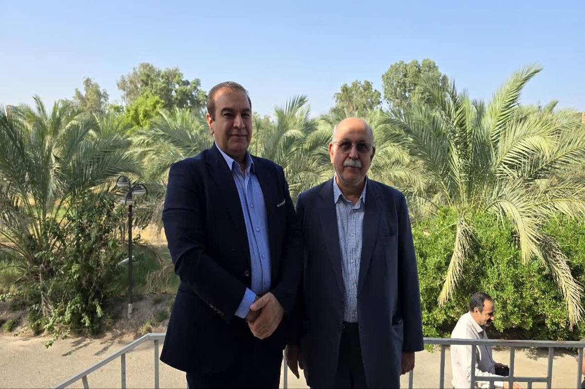 دیدار فرماندار بم با پروفسور افلاطونیان به مناسبت روز پزشک