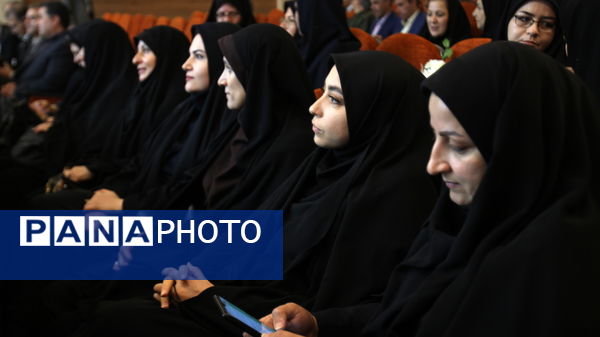 همایش بزرگداشت مقام معلم آموزش و پرورش ناحیه یک زنجان