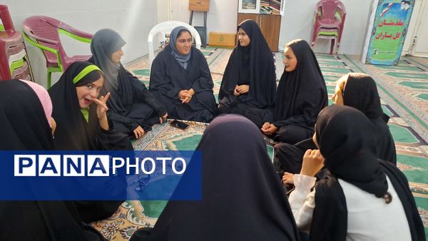 برگزاری مسابقه چالشی دومینو دانش‌آموزان دختر شهرستان لنده